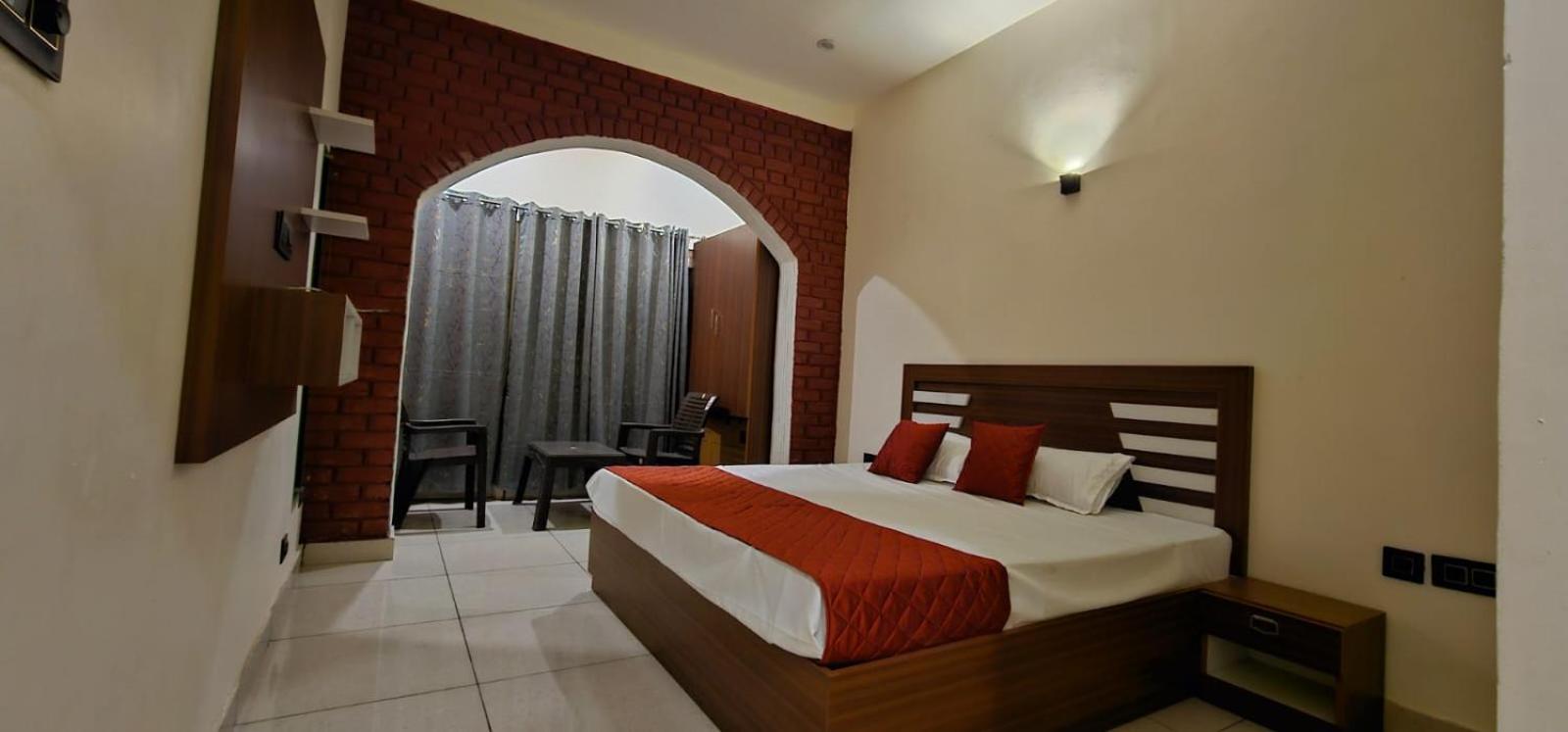 Golden Himalaya Homestay Kausani Exterior photo