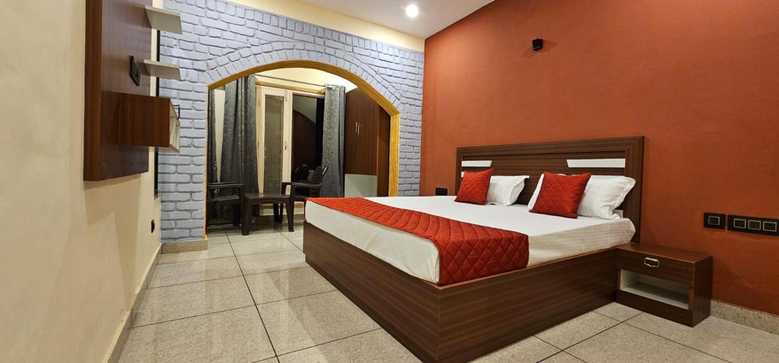 Golden Himalaya Homestay Kausani Exterior photo
