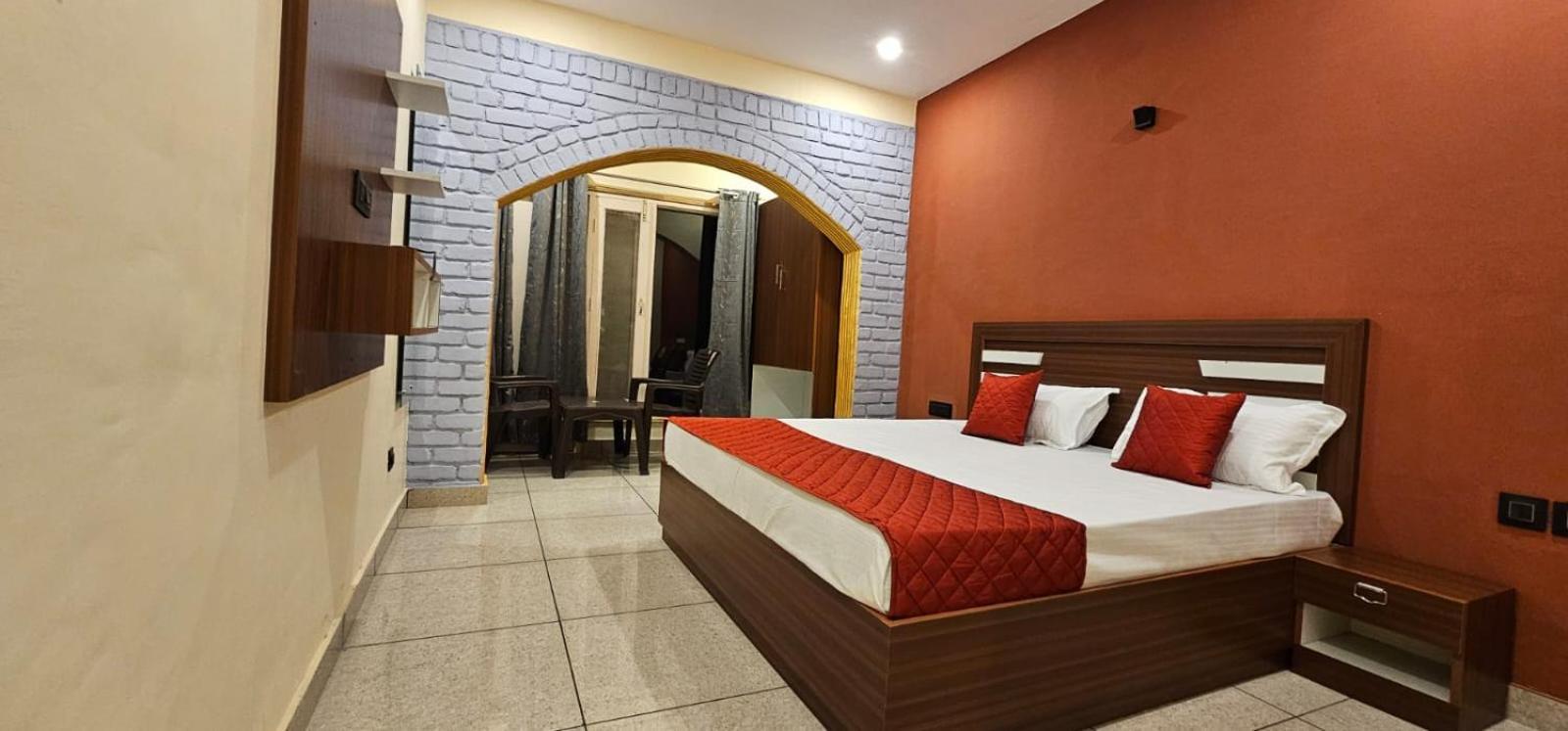Golden Himalaya Homestay Kausani Exterior photo